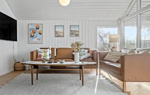 Holiday Home Rodby 25 With Hot Tub