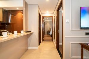 Căn hộ view biển 2 phòng ngủ tại Altara Suites