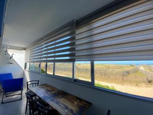 Appartement 46 pers. les pieds dans leau avec parking à St-Hilaire-de-Riez - FR-1-323-516