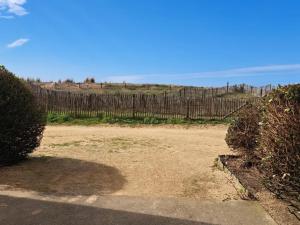 Appartement 46 pers. les pieds dans leau avec parking à St-Hilaire-de-Riez - FR-1-323-516