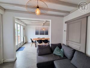 Maisons de vacances Gite spacieux a 700m de la plage avec jardin, terrasses et garage - Malo-les-Bains, Dunkerque - FR-1-510-212 : photos des chambres