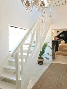 Best of Both! Mountain and Sea View Home.