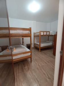 Mini Hostal Cardos