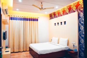 When In Gurgaon - 3 BHK MEDANTA MEDICITY 3 Mins Drive, FORTIS 5 Mins Drive