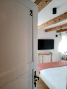 M&R Apartments II 