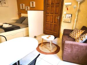 Appartements RAVISSANT STUDIO : photos des chambres