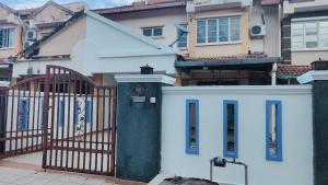 Eings Homestay - Muslim And Mahram Only
