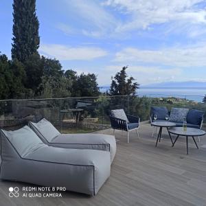 villa Shades of blue