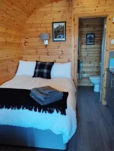 Aurora Skye - Breakish