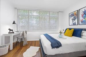 South Yarra Sleek: Urban Pad