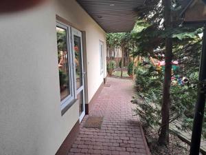 Noclegi Julia pokoje 1-3 parter Chodkiewicza śniadanie kontynentalne