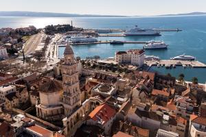 Split city centre room