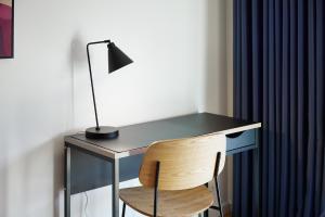 Stylish Volta Quarter Studios with AC