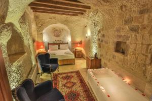 Deluxe Room room in Bedrock Cave Hotel