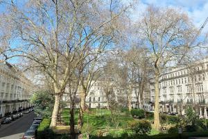 Kensington Gardens Hotel