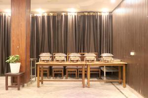 Leisure Palace Hotel