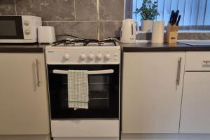 The Lodge Manchester Airport Free parking Wi-Fi