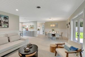 Coastal Palms House