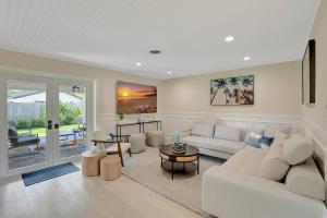 Coastal Palms House