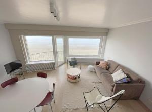 HAPPY in OOSTENDE - Lovely apartment with seaview at the beach