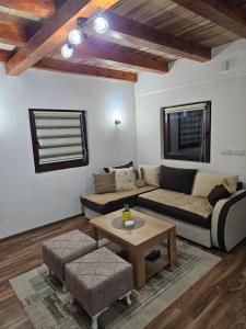 Brvnara ispod stare kruške