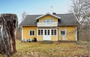 3 Bedroom Beautiful Home In Lönashult - Brommeshult