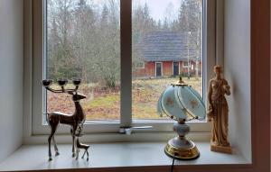 3 Bedroom Beautiful Home In Lönashult