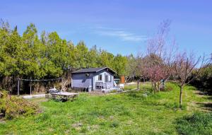 Maisons de vacances Amazing Home In L Isle Sur La Sorgue With Wifi : photos des chambres