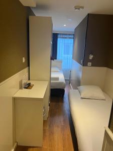 Double or Twin Room with Canal View room in Hotel Old Quarter