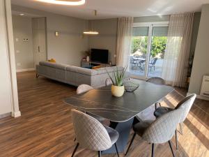 Luxury Penthouse with Terrace and Private Parking in Tirana