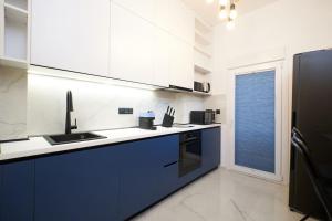 Vantage Apartment