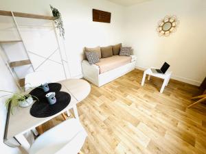 Appartements maison independante tres calme RER A : photos des chambres