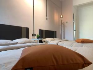 City Center w Home Cinema @The 5000 studio
