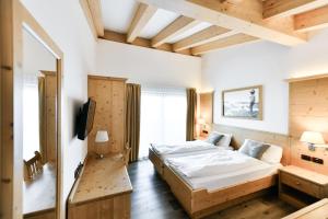 Superior Double or Twin Room room in Chalet Caminetto