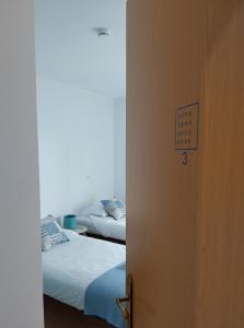 Double Room with Shared Bathroom room in EsposendeGuesthouse