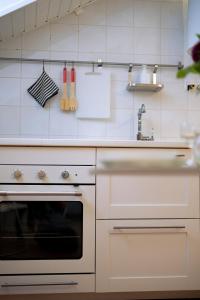 tHE White Jungle - San Babila Attic