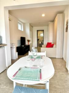 Appartements Charmant studio avec vue a La Turbie : photos des chambres
