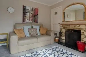 Norwich City, lovely 3 bed house, EV charger, arcade machine, free parking for 3 cars - Thorpe Saint Andrew