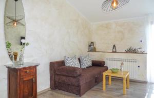 Beautiful Home In Bacva With Kitchen 