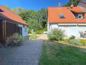 Nice Apartment with garden and fire place