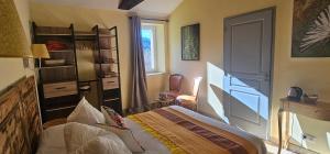 Maisons d'hotes Les Jardins de Falguiere : photos des chambres