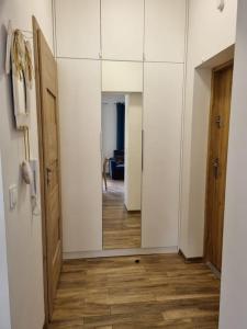 Uroczy apartament blisko jeziora