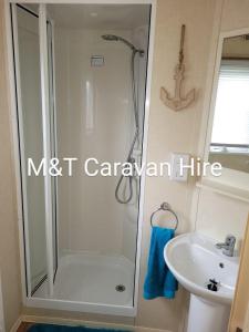 3 bedroom spacious caravan
