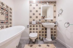 Maisons de vacances Luxury provencal farmhouse - Mas de l-Estel : photos des chambres