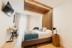 Deluxe Double or Twin Room with Balcony room in HOTEL LOTUS