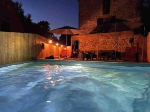 Maisons de vacances Maison Vacances 12 pers / Perigord Noir / Piscine : photos des chambres