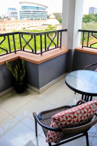 Zen spacious 2br central apartment in Westlands Nairobi