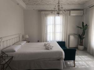 Deluxe Double Room with Balcony room in CANDIL Comares by Alhambra Suite