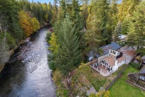 The River House ~ Maple Valley