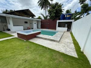 Valencia Pool studio